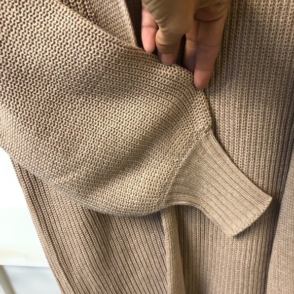 🛍 NWT!! 14th & Union Beige Cardigan - Picture 2 of 5